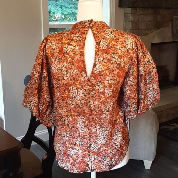 MinkPink Leaf Print Puff Sleeve Top - Picture 3 of 7